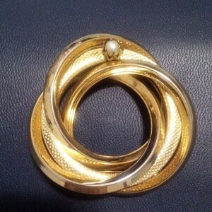 Vintage Circular Brooch
